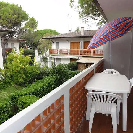 Angela * Μπιμπιόνε